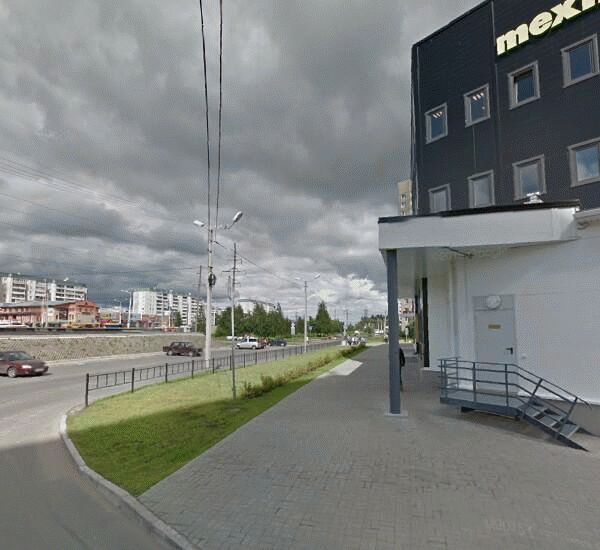 Банкомат Райффайзенбанка по адресу бул. Интернационалистов,  д. 25